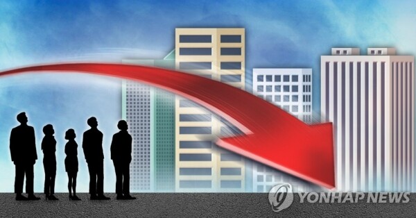고용난 새해에도 가장 큰 문제 중 하나다. 정부의 2019년 취업자 증가 폭 전망치는 2018년보다 5만명 증가한 15만 [그래픽= 연합뉴스]