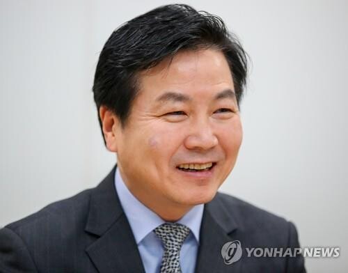 홍종학 중소기업벤처부 장관은 벤처기업 투자를 위해 정부의 투자를 집중하겠다는 입장을 밝혔다. [사진= 연합뉴스]