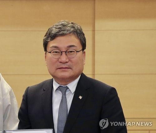 이상직 중소기업진흥공단 이사장이 유니콘 기업을 17개 육성하겠다는 포부를 밝혔다. [사진= 연합뉴스]