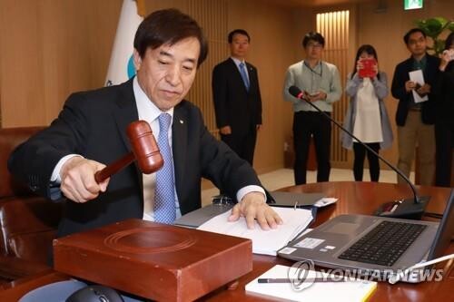 이주열 한국은행 총재. [사진 = 연합뉴스]