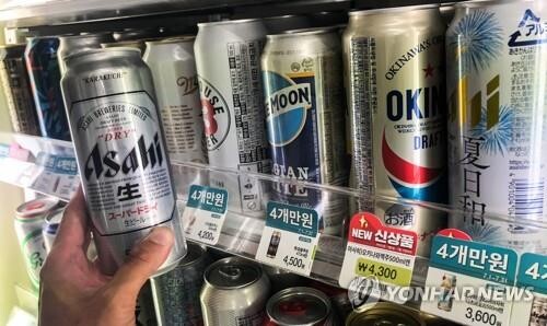 편의점에서 일본 맥주의 매출이 급감하고 있다. [사진= 연합뉴스]