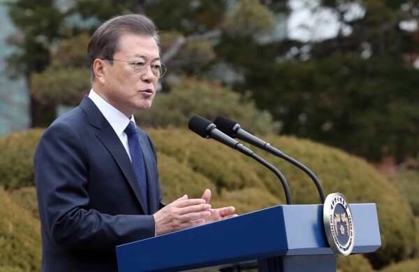 문재인 대통령이 1일 종로구 배화여고에서 3.1절 기념사를 하고 있다. [사진= 연합뉴스]