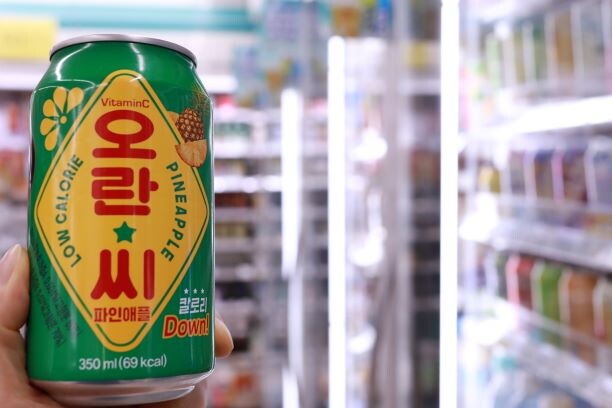 ‘오란씨 파인애플 대용량 캔’ 레트로 감성 패키지 출시.(사진=동아오츠카)