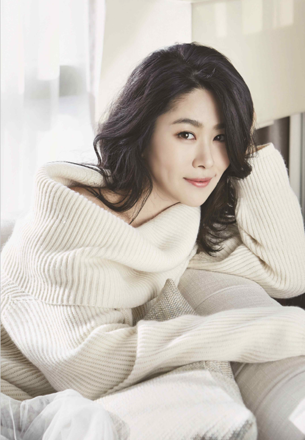 배우 김지영이 GS샵, DB손해보험 ‘참 좋은 운전자보험’ 판매 방송에 출연한다.(사진=GS샵)