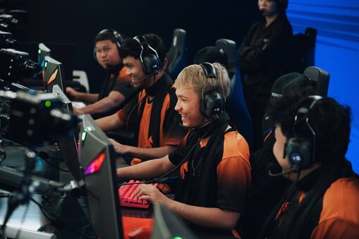 스마일게이트, CFS 2025 ‘팀 ...