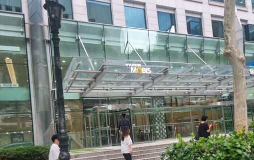 반복된 성희롱·욕설에도 