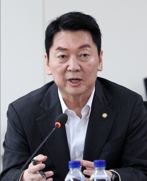 박형준, ‘중도 상징’ 안철수 영입…...